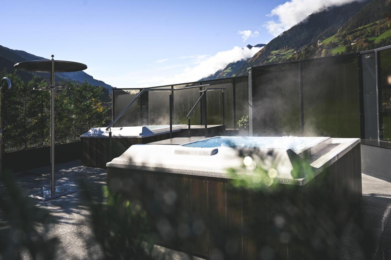 Wiesenhof Gardenresort San Leonardo in Passiria Exterior photo